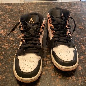 Peach air Jordan one mid